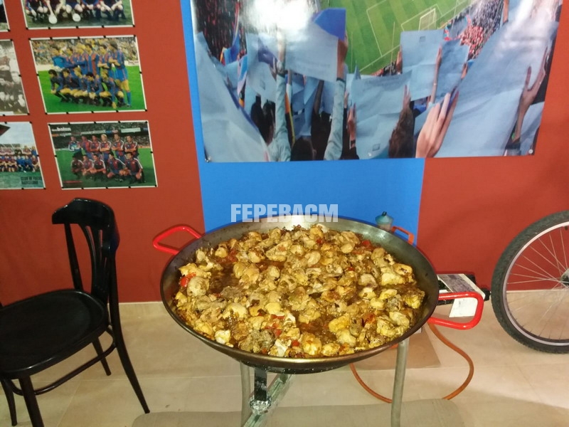 La P. B. de Herrera arranca la temporada con una comida entre sus socios