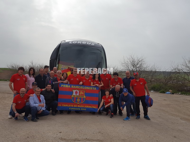 La Peña Barcelonista 'El Triplete' en la conquista de la 30ª Copa del Rey